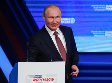 Russian President Vladimir Putin attends a business forum, Delovaya Rossiya, in Moscow, February 6, 2019, photo by Maxim Shemetov/Reuters